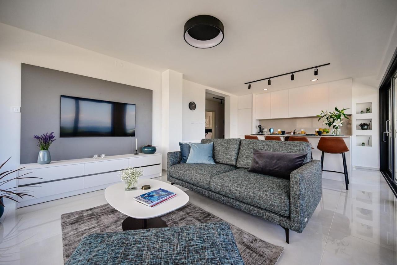 Apartments Sea & Stone Malinska Exterior foto